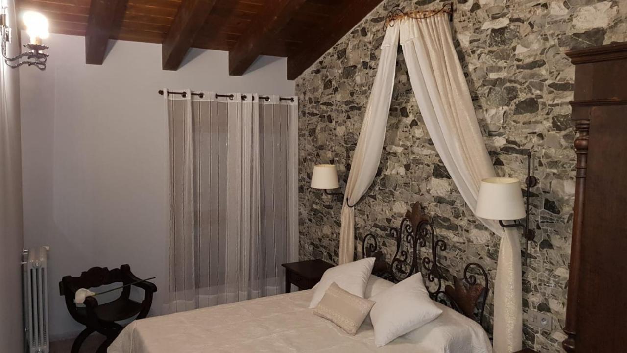 Casa Rural La Puerta Del Rio Lobos San Leonardo De Yague Luaran gambar